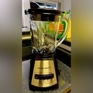 Hamilton Beach Blender-Shakes and Smoothies, 40 Oz Glass Jar, 12 Functions
